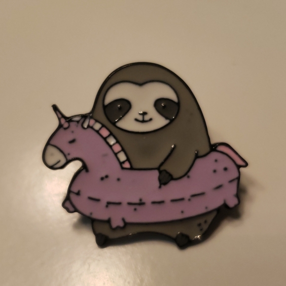 Lot of 3 Sloth Enamel Pin Brooch - Picture 4 of 6